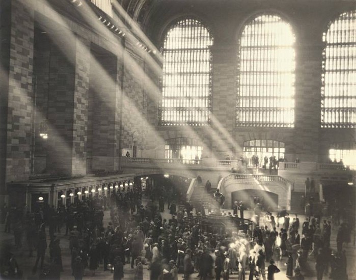 William D. Richardson, Grand Central Station, late 1920s
Vintage gelatin silver print, 15 13/16 x 19 15/16 in. (40.2 x 50.6 cm)
2505
Sold