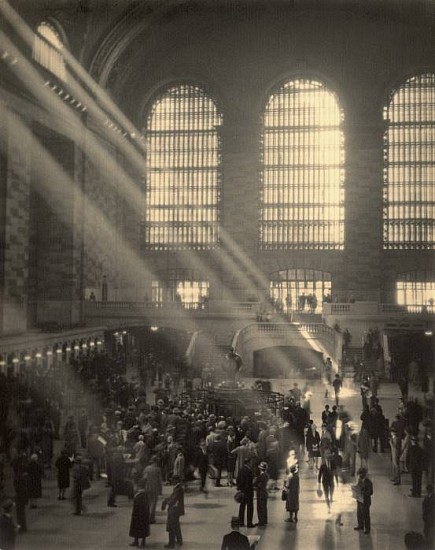 William D. Richardson, Grand Central Station, late 1920s
Vintage gelatin silver print, 19 7/8 x 15 7/8 in. (50.5 x 40.3 cm)
2507
Sold