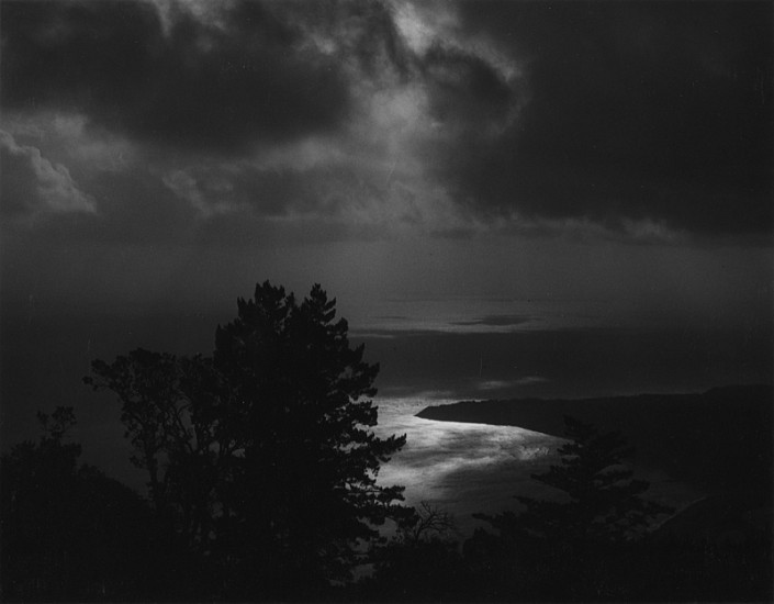 Oliver Gagliani, Untitled, Grass Valley, California, 1962
Vintage gelatin silver print, 5 3/16 x 6 5/8 in. (13.2 x 16.8 cm)
5313
Sold