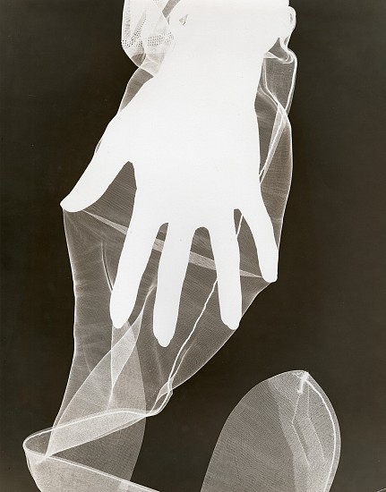 Herbert Matter, Untitled, c. 1939-43
Vintage gelatin silver print, 13 1/2 x 10 5/8 in. (34.3 x 27 cm)
5564
Sold
