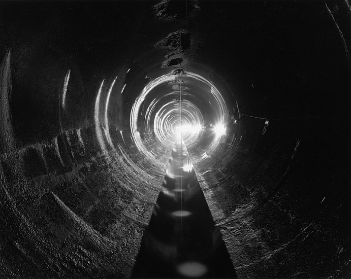 Stanley Greenberg, Bypass Tunnel, Hillview Reservoir, Yonkers, New York, 2000
Gelatin silver print, 27 3/4 x 35 1/2 in. (70.5 x 90.2 cm)
Edition of 10
3133
