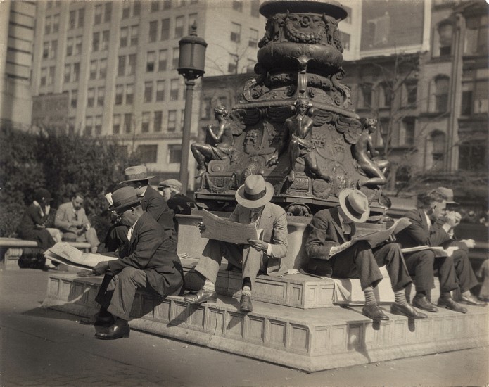 William D. Richardson, At the base of the flagpole outside of the New York Public Library, late 1920s
Vintage gelatin silver print, 15 7/8 x 19 7/8 in. (40.3 x 50.5 cm)
2502
Sold
