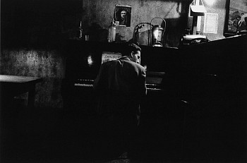 Work: Pianist, Cafe, St. Petersburg, Russia