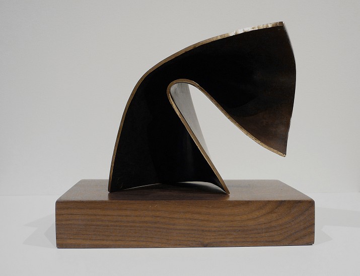 Joe Gitterman, Dance 3, 2000
Bronze, 7 1/4 x 8 x 5 in. (18.4 x 19.7 x 14.6 cm)
7330