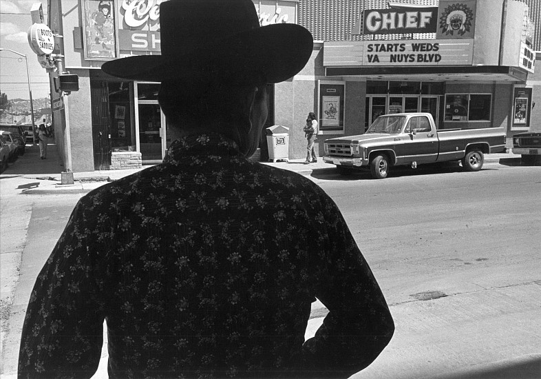 Roswell Angier, Gallup, New Mexico, 1980
Vintage gelatin silver print, 11 3/4 x 17 7/8 in. (29.9 x 45.4 cm)
2402
Sold