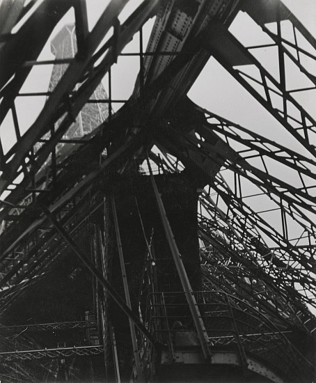 Josef Breitenbach, Eiffel Tower, Paris, 1928
Vintage gelatin silver print, 11 7/16 x 9 7/16 in. (29.1 x 24 cm)
3316
