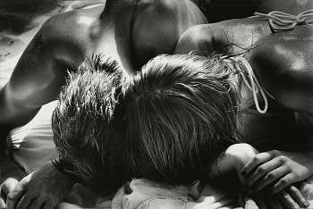 Work: TÁªte-Á -TÁªte, Jones Beach