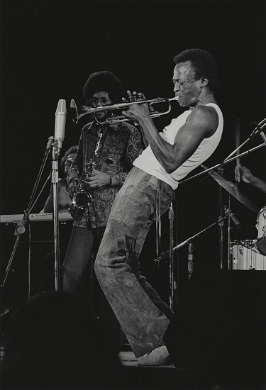 David Gahr, Miles Davis at Tanglewood (with Gary Bartz), 1970
Gelatin silver print, 9 x 6 in. (22.9 x 15.2 cm)
This is the original, unretouched image used on his A Tribute to Jack Johnson record cover (1971). Signed by the photographer.
7369
Sold