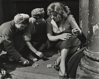 Roger Mayne - Girls Gambling, Southam Street, North Kensington, London