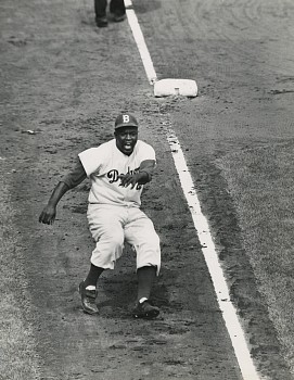 Work:&nbsp;Jackie Robinson rounding third base, World Series
