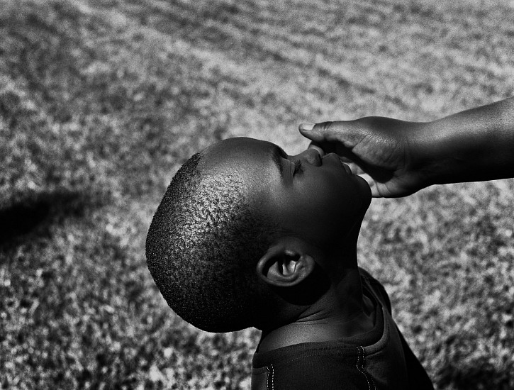 Debbie Fleming Caffery, Butter, 2005
Gelatin silver print, 17 11/16 x 22 13/16 in. (44.9 x 57.9 cm)
Edition of 10
3044
$4,500